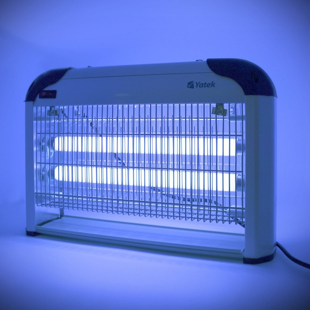 iPatio Lampe Anti-moustiques Moustique Tueur Lampe 5W UV Lampe Anti Moustique Electrique Efficace Portée 50m² Blanc Pas Rayonnement Répulsif pour Balcon Cuisine Chambre